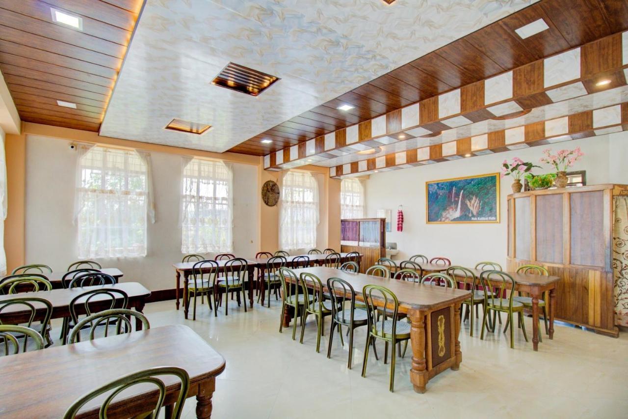 Capital O 79144 Coniferous Resort Cherrapunji Exterior foto